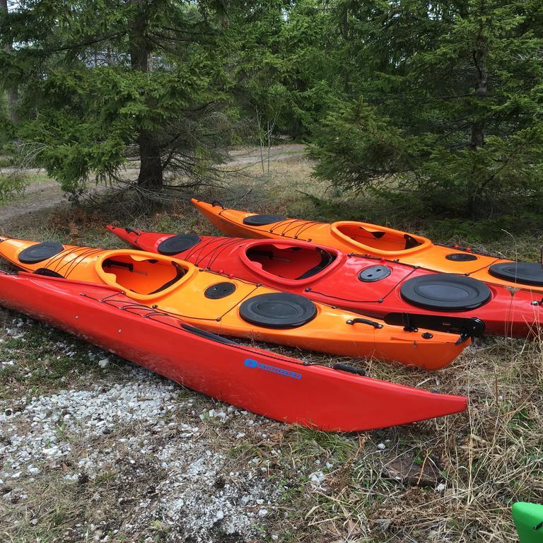 Maven Kustnaera Stugor Kappelshamn エクステリア 写真