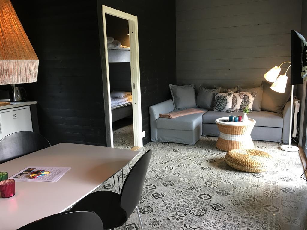 Maven Kustnaera Stugor Kappelshamn エクステリア 写真