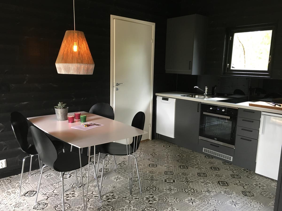 Maven Kustnaera Stugor Kappelshamn エクステリア 写真